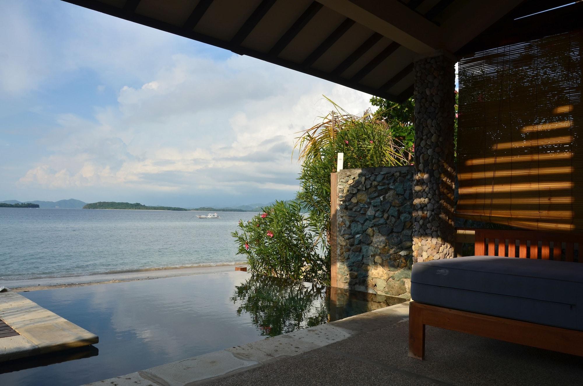 Отель Cocotinos Sekotong Lombok Sekotong Barat Экстерьер фото