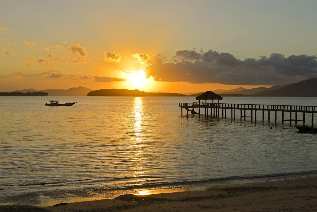 Отель Cocotinos Sekotong Lombok Sekotong Barat Экстерьер фото